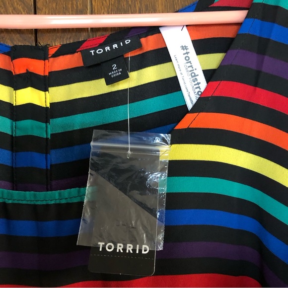 Torrid ABBEY GEORGETTE BUTTON BACK BLOUSE - Picture 3 of 5